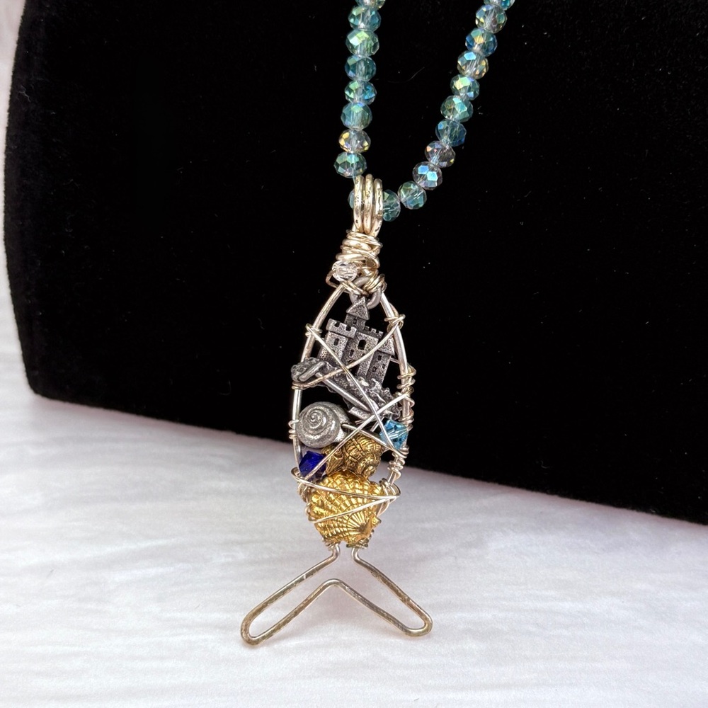 Silvertone Interesting, Wire Wrap, Fish Pendant, … - image 5